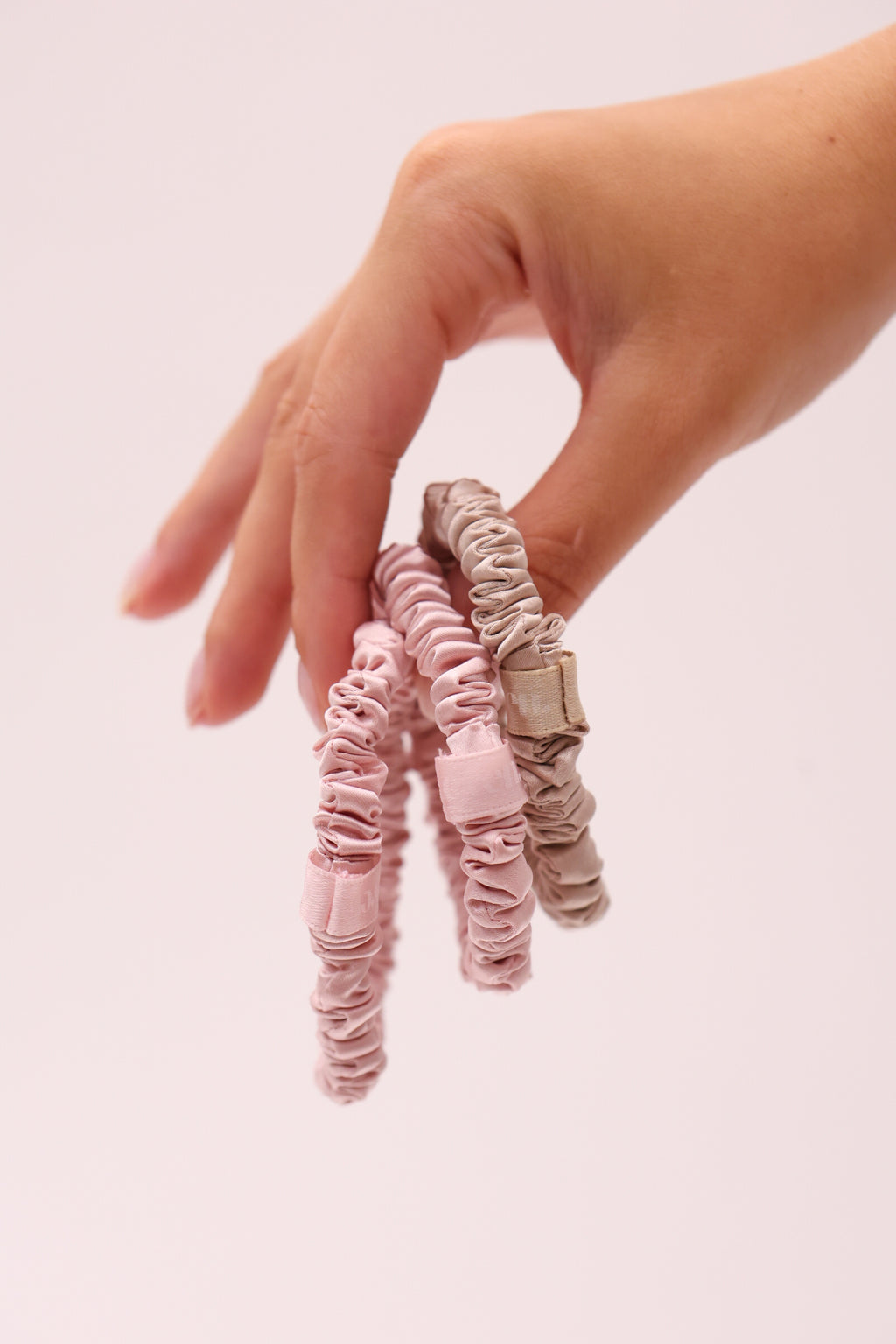 Even this one | 5 stk. mulberry silke elastikker - Rose & Champagne