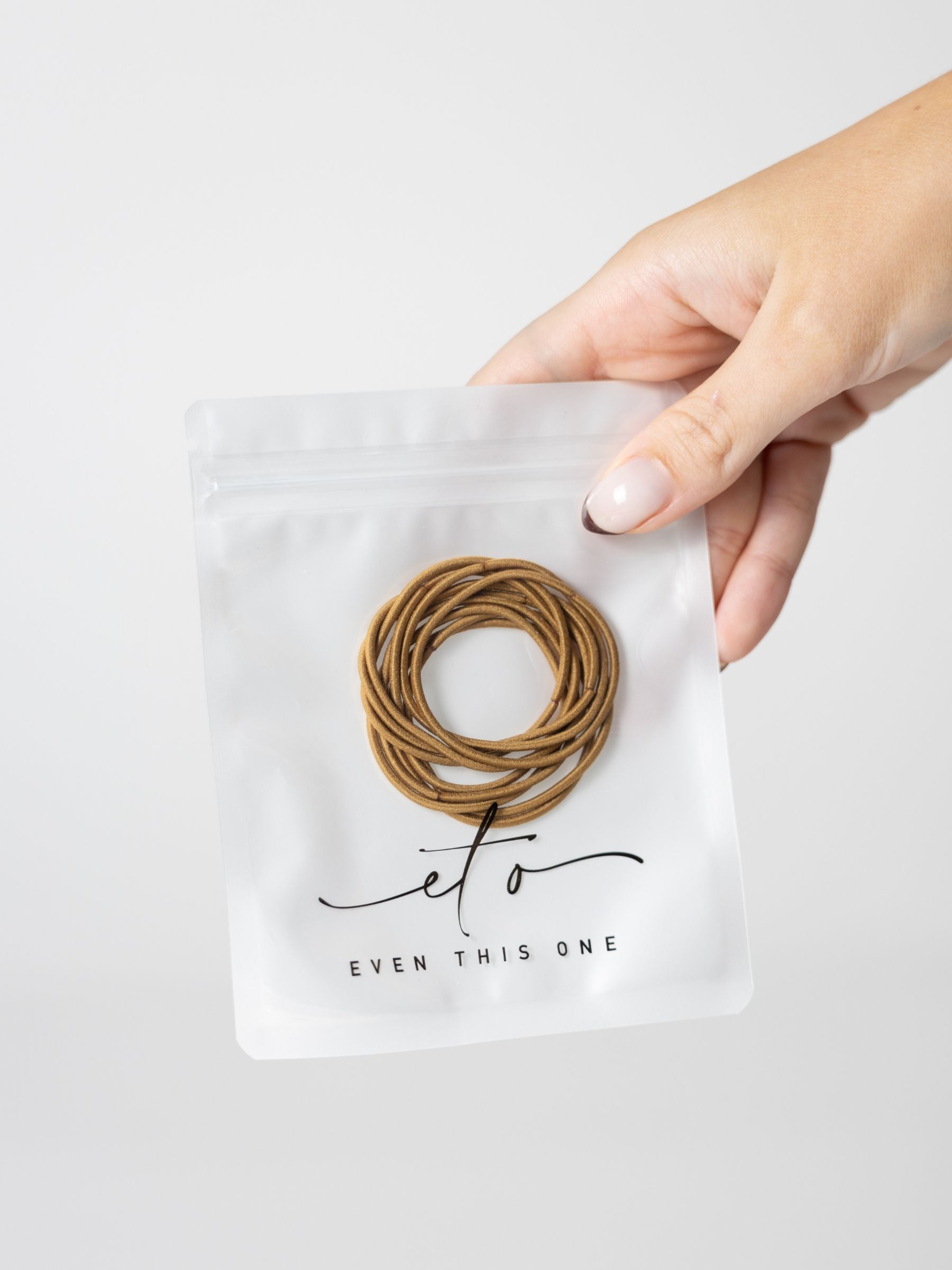 Even this one | Slim hårelastikker - 10 stk. Lysebrun